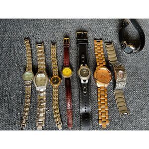 Lot of 8 women's fashion quartz watches, all working, new batteries